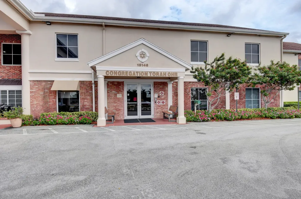 4015 Cornwall A Boca Raton FL 33434