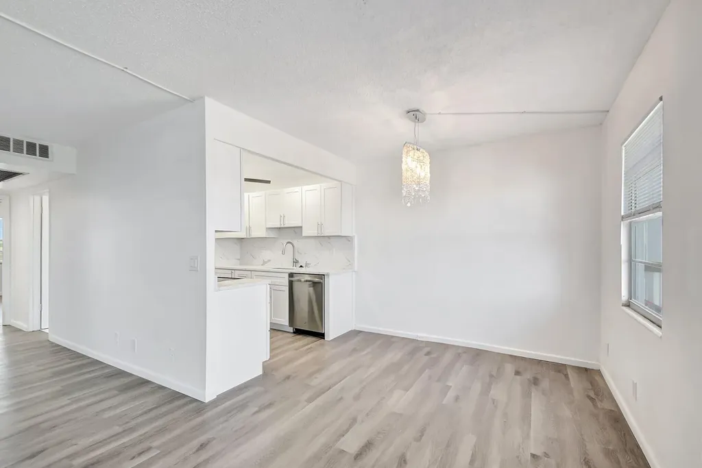 4015 Cornwall A Boca Raton FL 33434