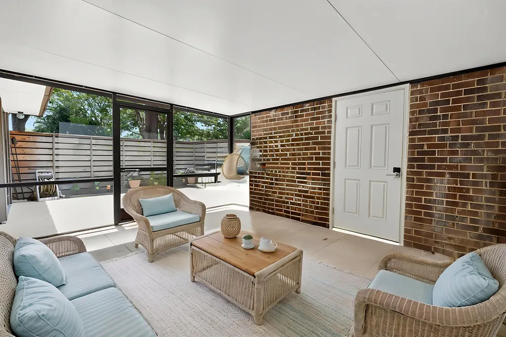 527 5th Terrace Palm Beach Gardens FL 33418