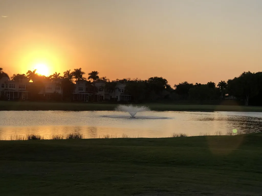 527 5th Terrace Palm Beach Gardens FL 33418