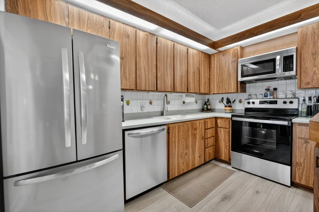 527 5th Terrace Palm Beach Gardens FL 33418