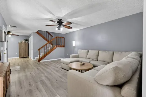 527 5th Terrace Palm Beach Gardens FL 33418