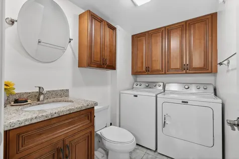 527 5th Terrace Palm Beach Gardens FL 33418