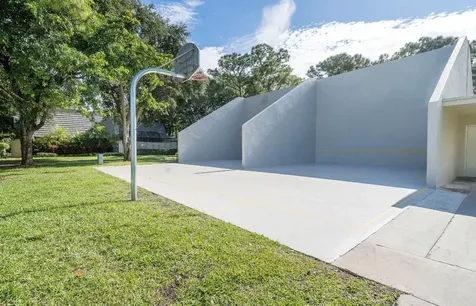 527 5th Terrace Palm Beach Gardens FL 33418