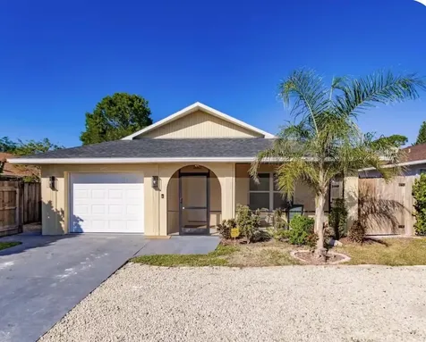 705 N 103rd Avenue Avenue N Naples FL 34108