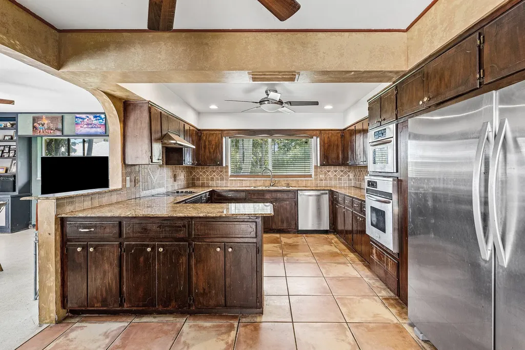 920 Emerald Row Gulf Stream FL 33483