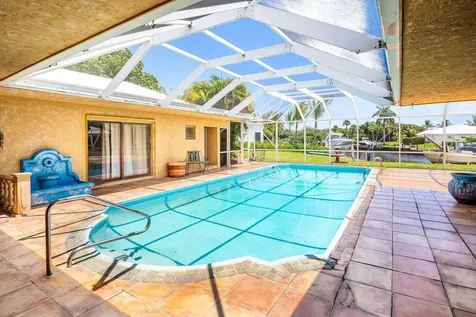 920 Emerald Row Gulf Stream FL 33483