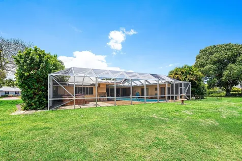 920 Emerald Row Gulf Stream FL 33483