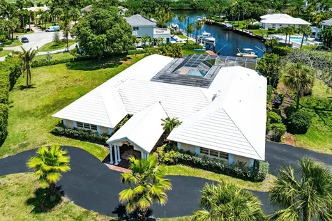 920 Emerald Row Gulf Stream FL 33483