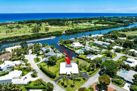 920 Emerald Row Gulf Stream FL 33483