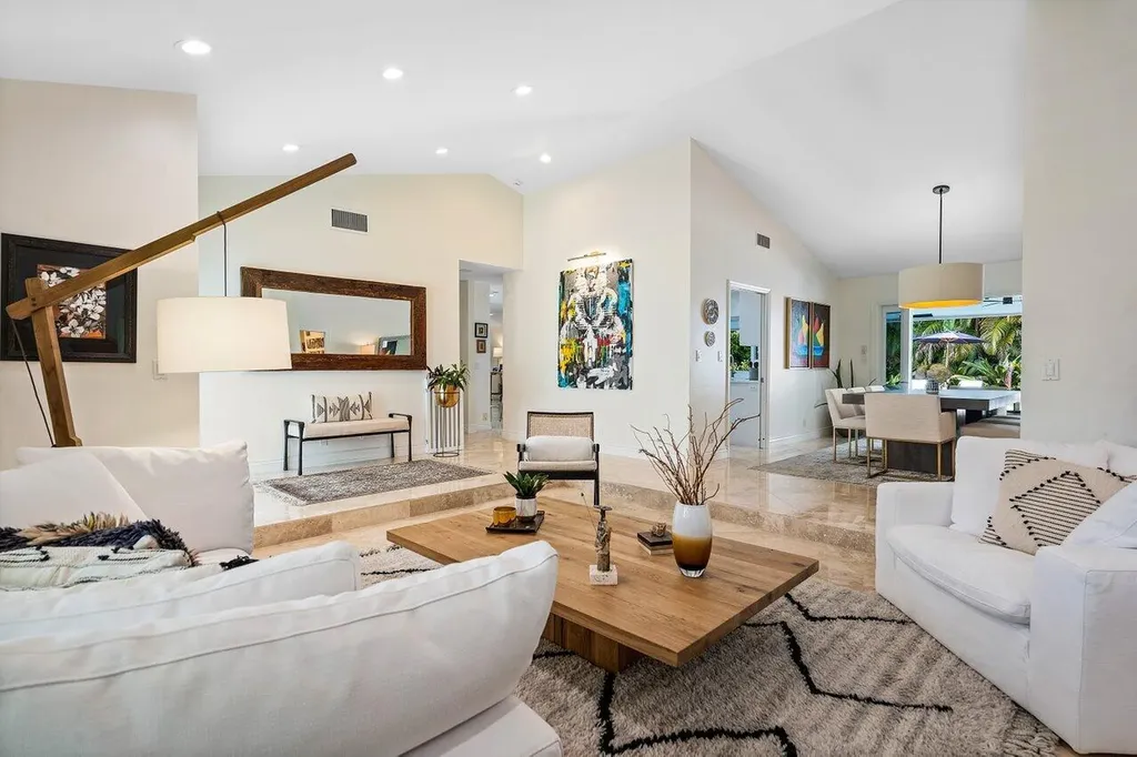 3765 Kings Way Boca Raton FL 33434