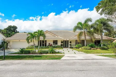 3765 Kings Way Boca Raton FL 33434