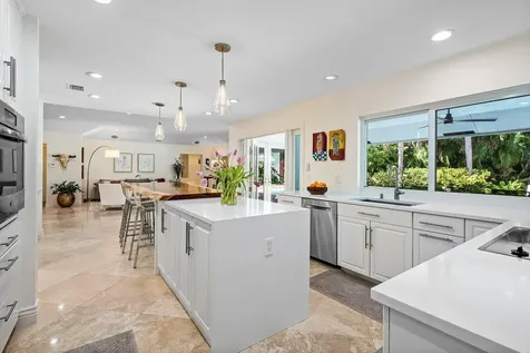 3765 Kings Way Boca Raton FL 33434