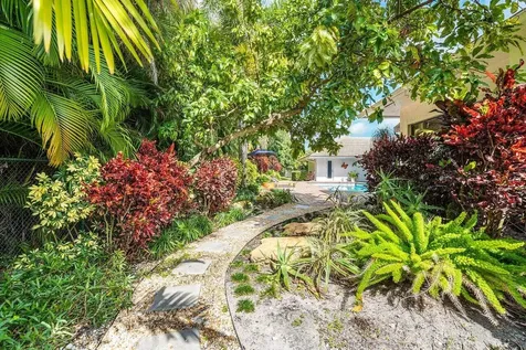 3765 Kings Way Boca Raton FL 33434