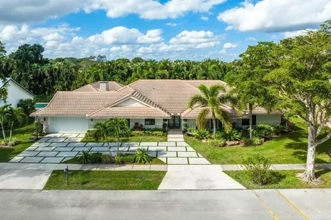 3765 Kings Way Boca Raton FL 33434