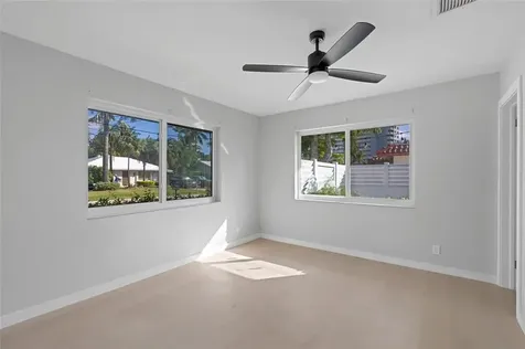 2000 SE 26th Avenue Fort Lauderdale FL 33316