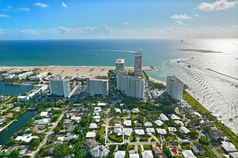 2000 SE 26th Avenue Fort Lauderdale FL 33316