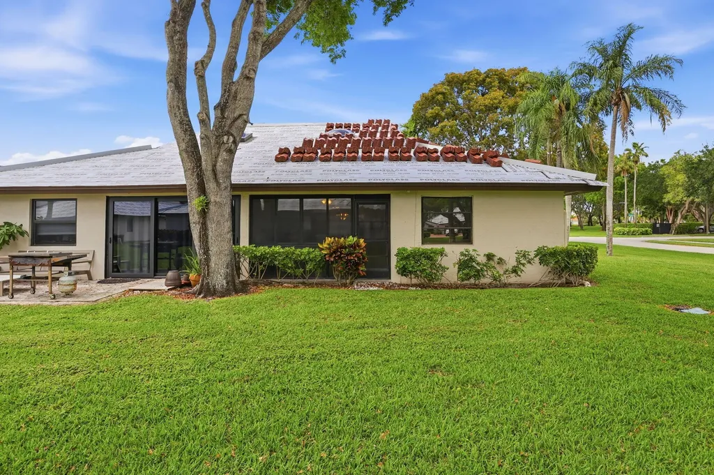 6329 Royal Manor Circle Delray Beach FL 33484