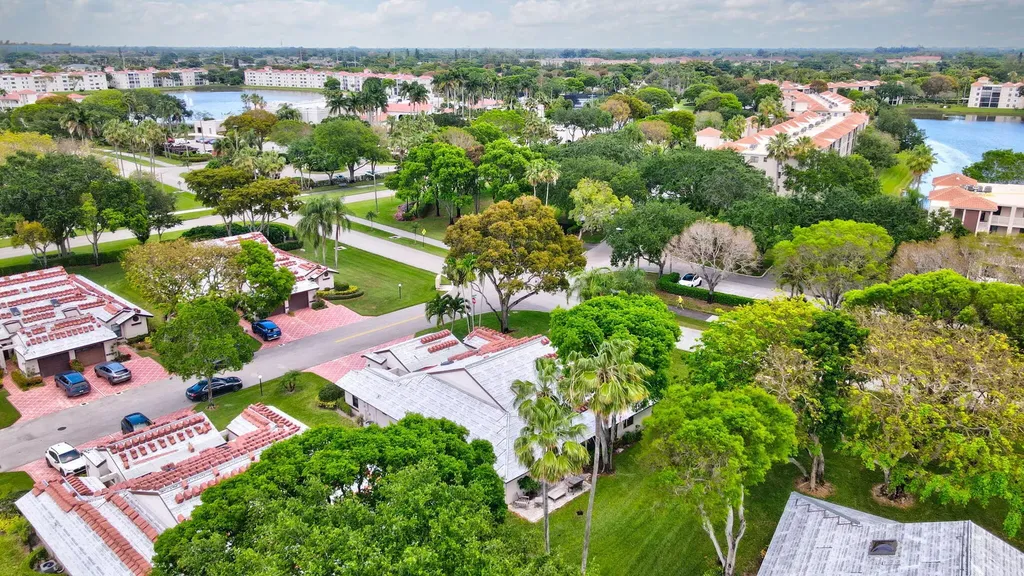 6329 Royal Manor Circle Delray Beach FL 33484