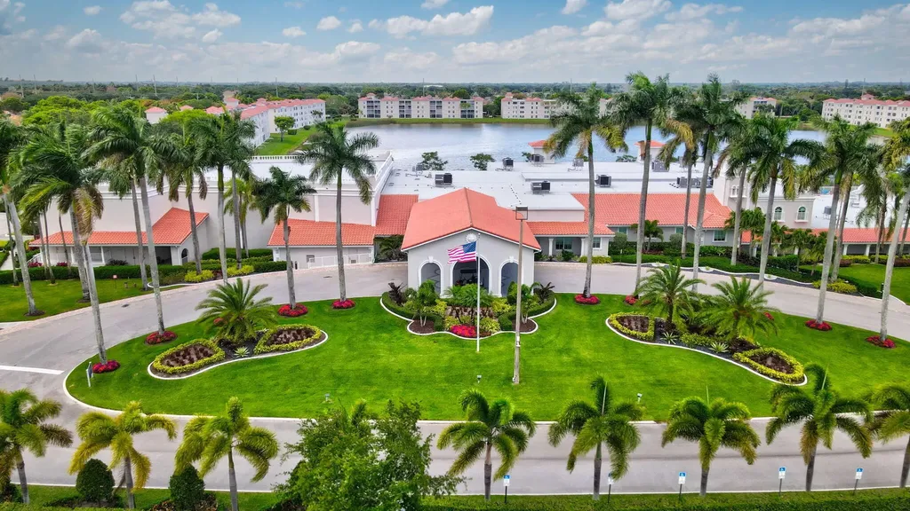 6329 Royal Manor Circle Delray Beach FL 33484