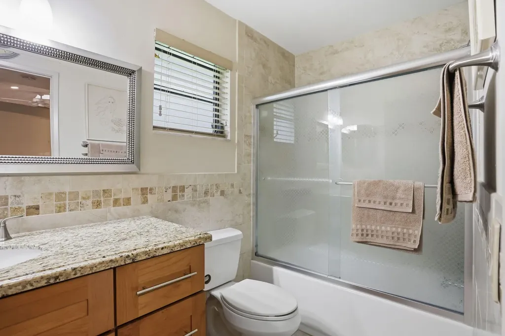 6329 Royal Manor Circle Delray Beach FL 33484