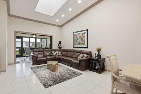 6329 Royal Manor Circle Delray Beach FL 33484