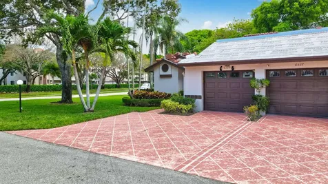 6329 Royal Manor Circle Delray Beach FL 33484