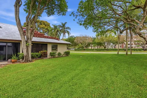 6329 Royal Manor Circle Delray Beach FL 33484