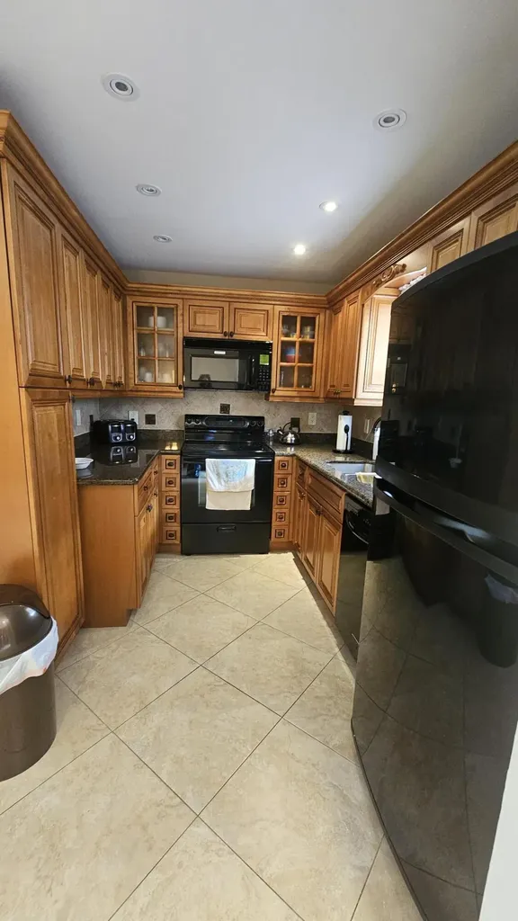 504 Davis Road Palm Springs FL 33461