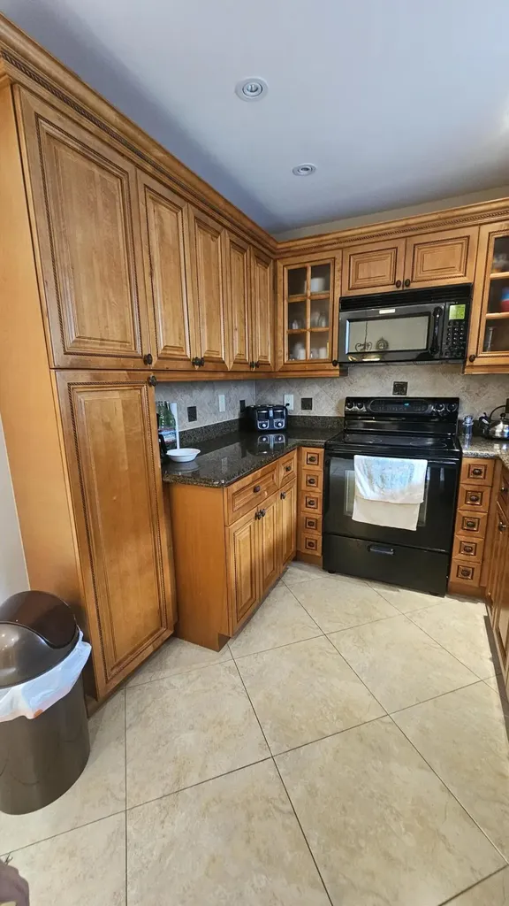 504 Davis Road Palm Springs FL 33461