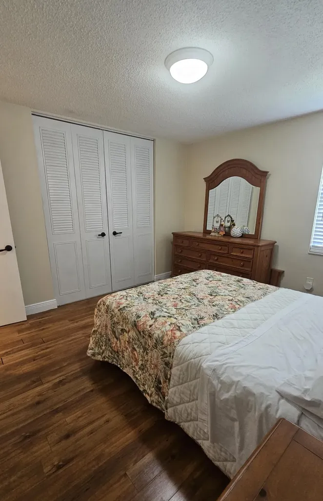 504 Davis Road Palm Springs FL 33461