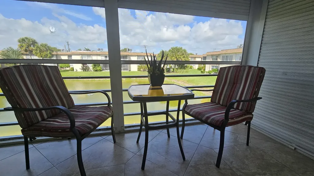 504 Davis Road Palm Springs FL 33461