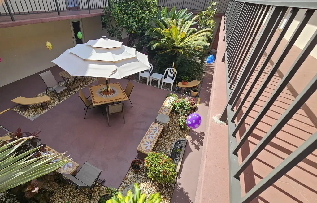 504 Davis Road Palm Springs FL 33461