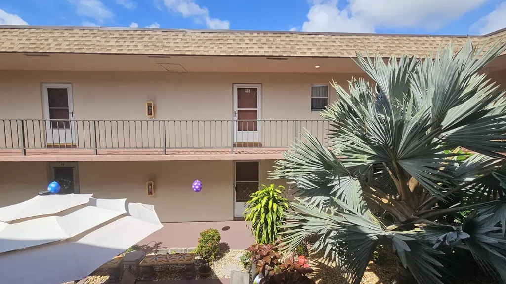 504 Davis Road Palm Springs FL 33461