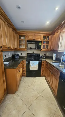 504 Davis Road Palm Springs FL 33461