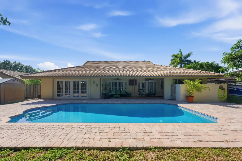9924 NW 3rd Place Coral Springs FL 33071