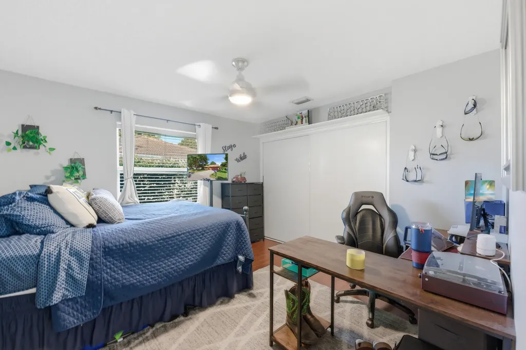 9924 NW 3rd Place Coral Springs FL 33071