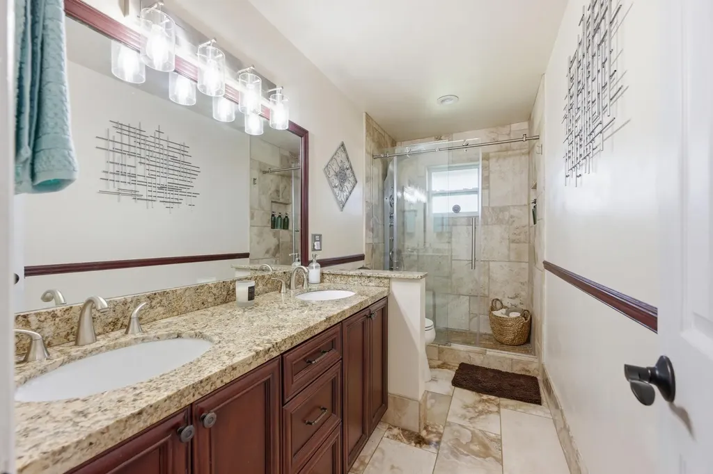 9924 NW 3rd Place Coral Springs FL 33071