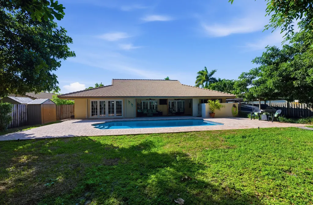 9924 NW 3rd Place Coral Springs FL 33071