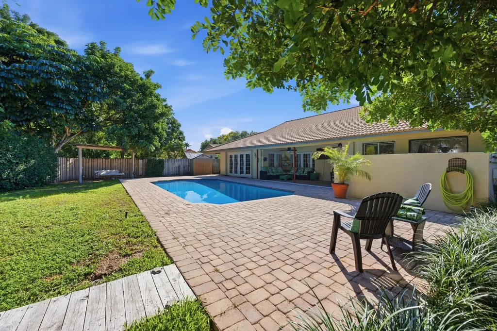 9924 NW 3rd Place Coral Springs FL 33071