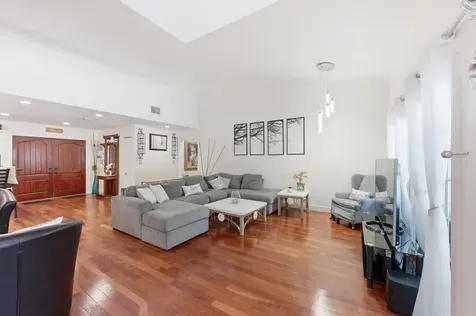 9924 NW 3rd Place Coral Springs FL 33071