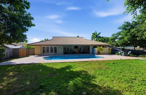 9924 NW 3rd Place Coral Springs FL 33071