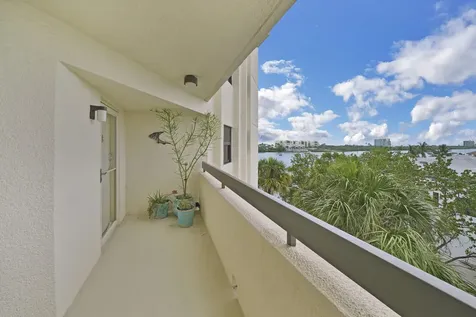 19800 Sandpointe Bay Drive Tequesta FL 33469