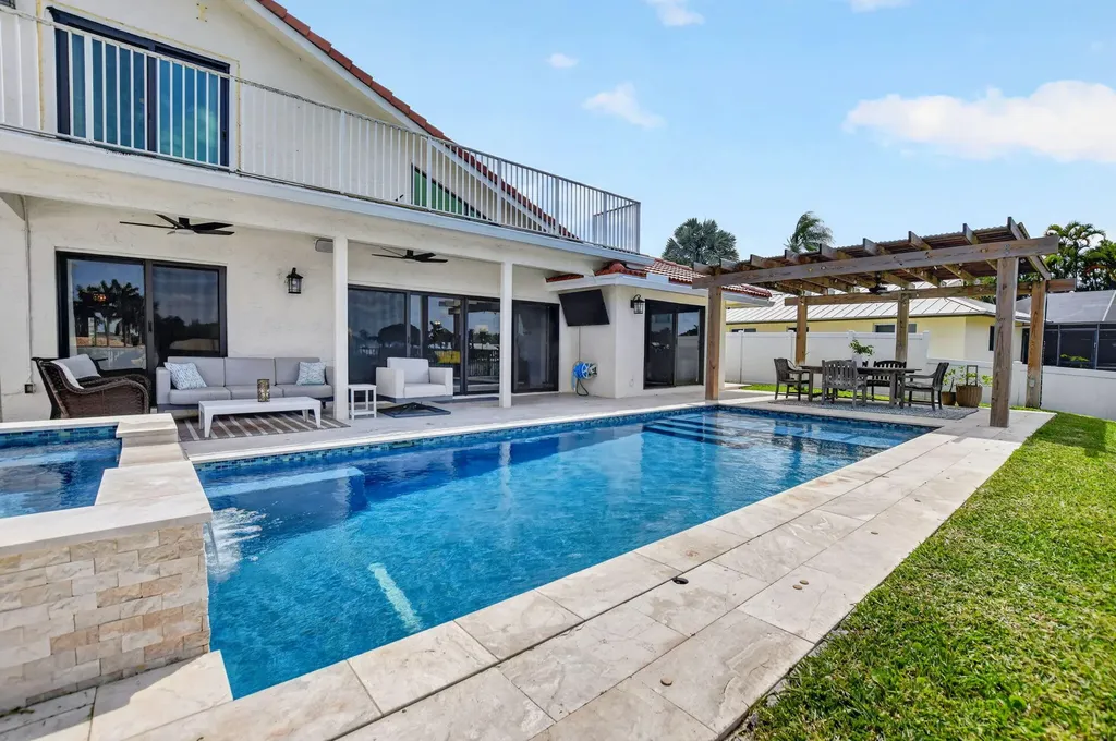 749 Camino Lakes Circle Boca Raton FL 33486