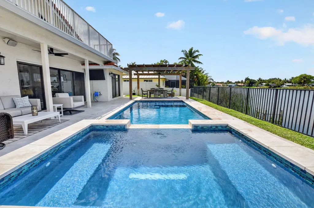 749 Camino Lakes Circle Boca Raton FL 33486