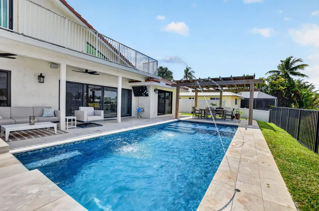 749 Camino Lakes Circle Boca Raton FL 33486