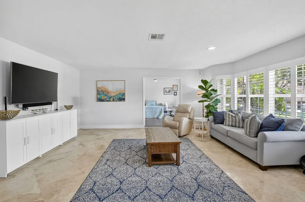 749 Camino Lakes Circle Boca Raton FL 33486