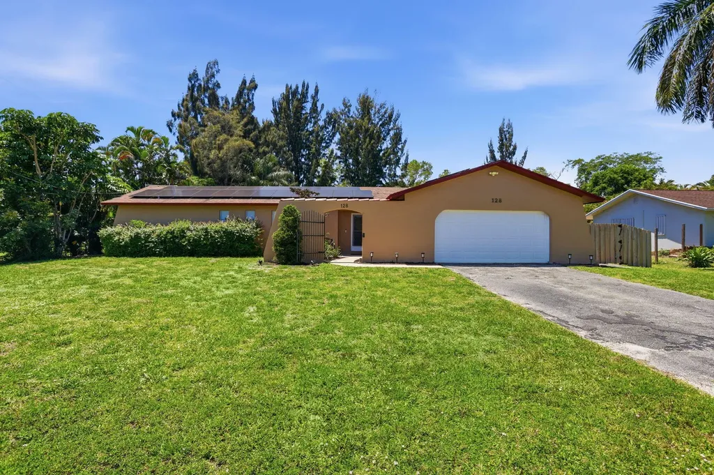 128 Barberton Road Lake Worth FL 33467