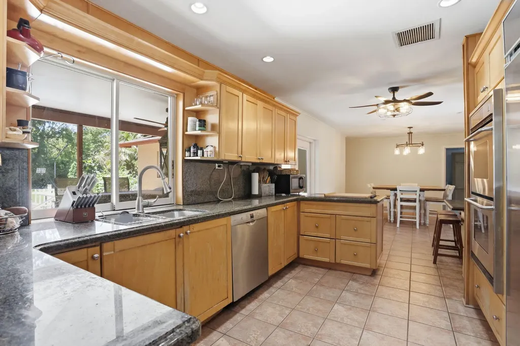128 Barberton Road Lake Worth FL 33467