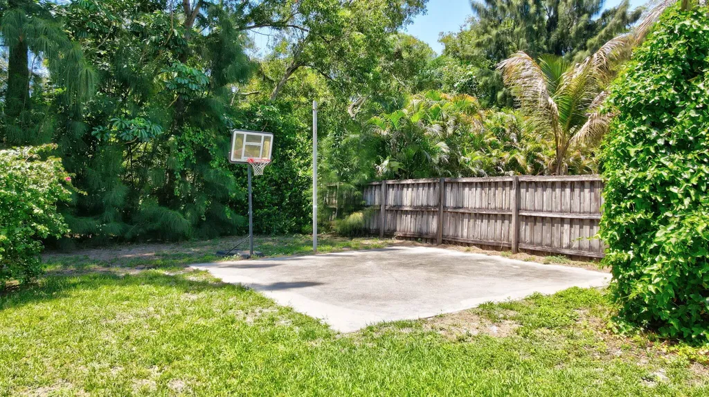 128 Barberton Road Lake Worth FL 33467